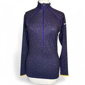 NikePro Hyperwarm  1/2 zip Pullover (size M) 145